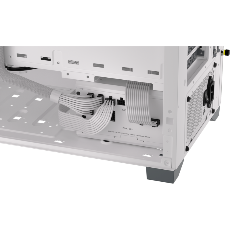 Corsair RM750x SHIFT White PC-Netzteil, weiß, 1x 12-Pin High Power GPU, 2x PCIe, Gebraucht