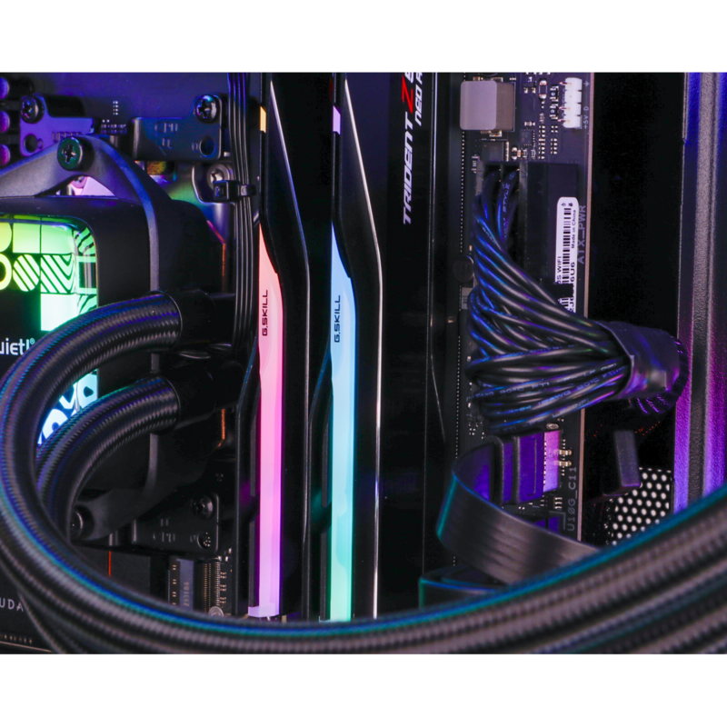 ALTERNATE Custom PC Series • aTTaX E-Sport Gaming-PC, schwarz/transparent, ohne