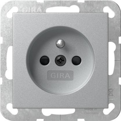 Gira Steckdose mit Erdungsstift und erhöhtem Berührungsschutz System 55