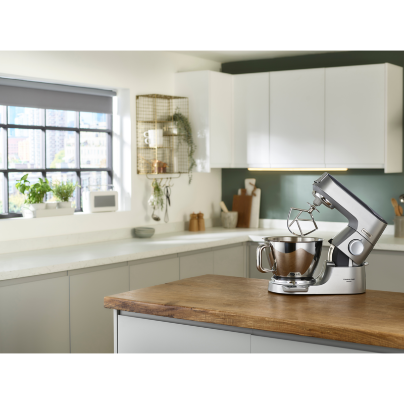 Kenwood Titanium Chef Baker Küchenmaschine KVC85.124SI, silber, 1.200 Watt, Gebraucht