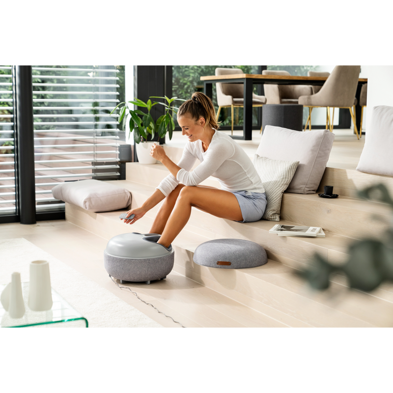 Beurer FM 120 2-in-1 Shiatsu-Fußmassagegerät Massagegerät, grau, Gebraucht